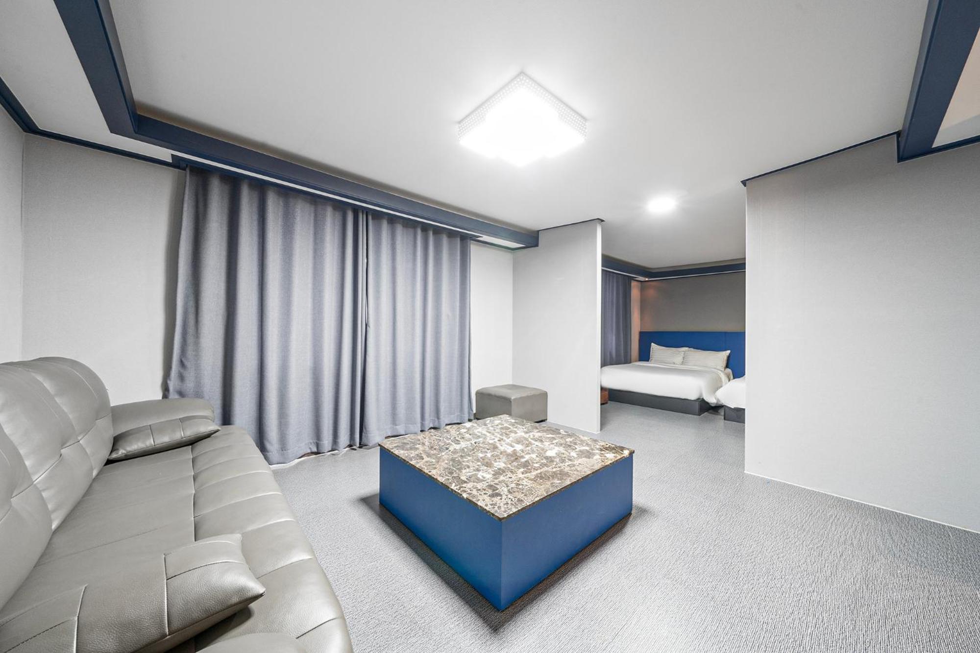 Noblesse Hotel Jeju Exterior photo