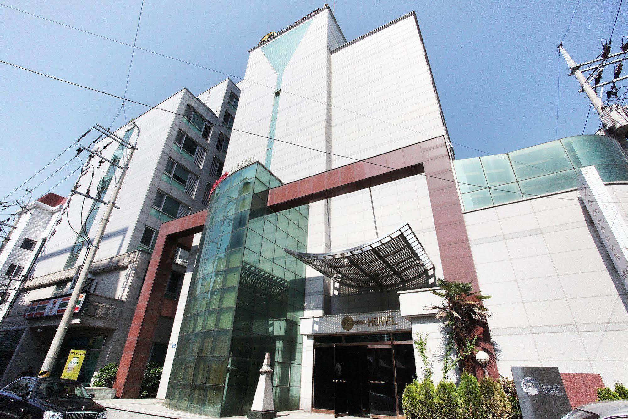 Noblesse Hotel Jeju Exterior photo