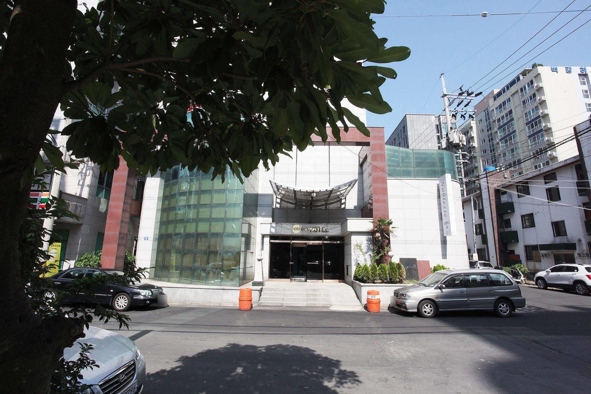 Noblesse Hotel Jeju Exterior photo